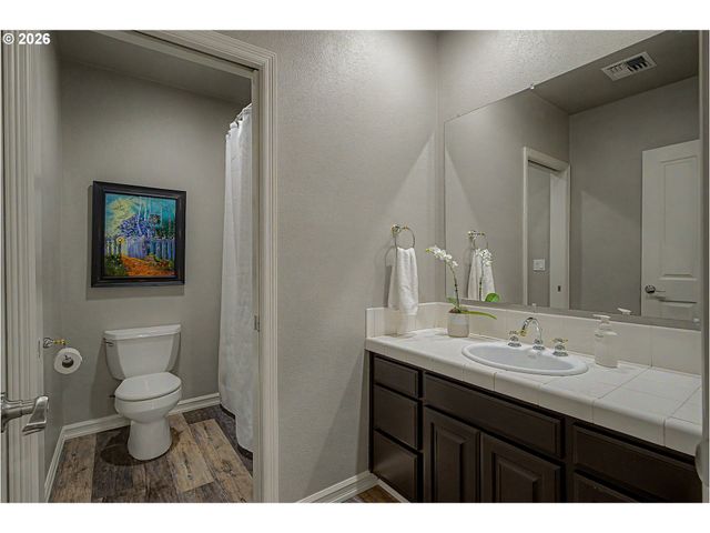 3466 VISTA RIDGE Dr, West Linn, OR 97068