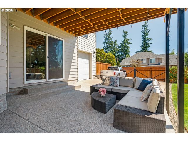 3466 VISTA RIDGE Dr, West Linn, OR 97068