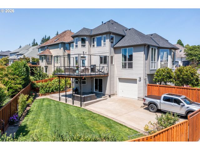 3466 VISTA RIDGE Dr, West Linn, OR 97068