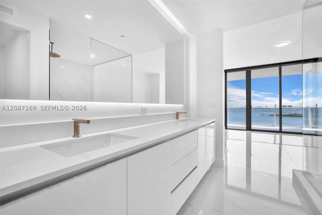 700 NE 24th St 1205, Miami, FL 33137