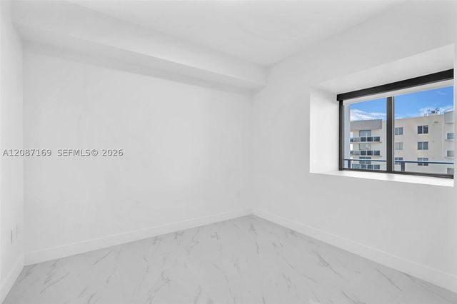 700 NE 24th St 1205, Miami, FL 33137