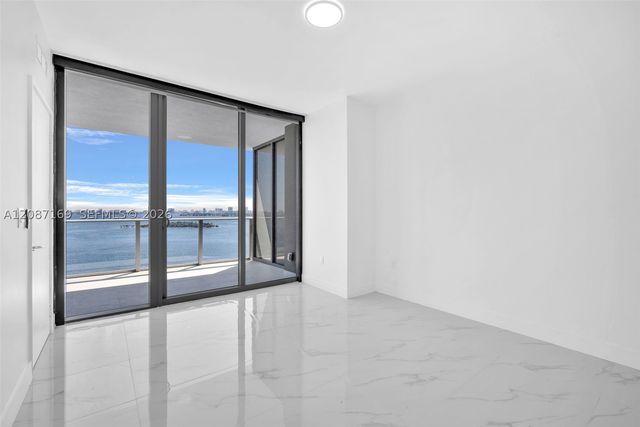 700 NE 24th St 1205, Miami, FL 33137