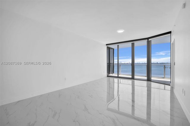 700 NE 24th St 1205, Miami, FL 33137