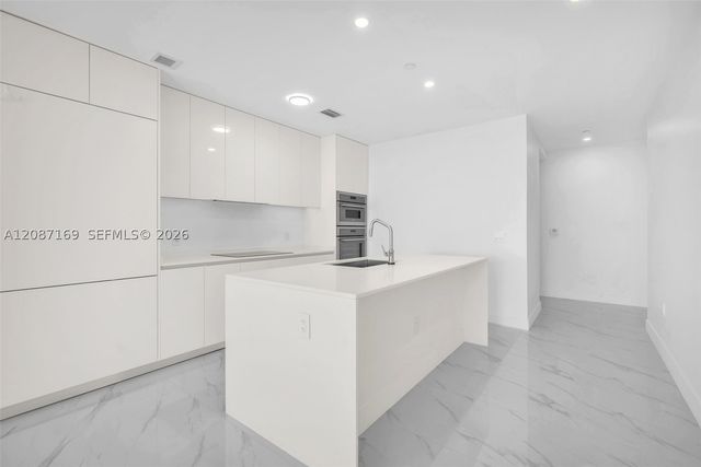 700 NE 24th St 1205, Miami, FL 33137