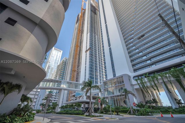 700 NE 24th St 1205, Miami, FL 33137