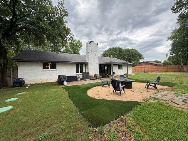 112 Lariat Trail, Ovilla, TX 75154