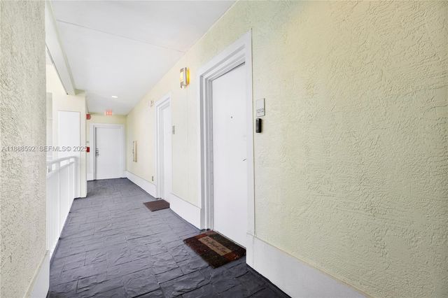 5300 NW 87th Avenue 1212, Doral, FL 33178