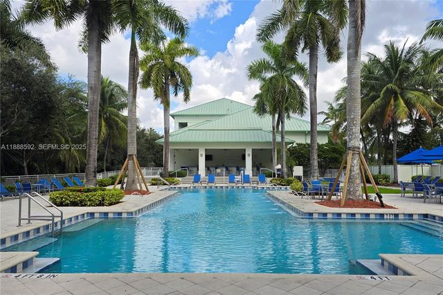 5300 NW 87th Avenue 1212, Doral, FL 33178