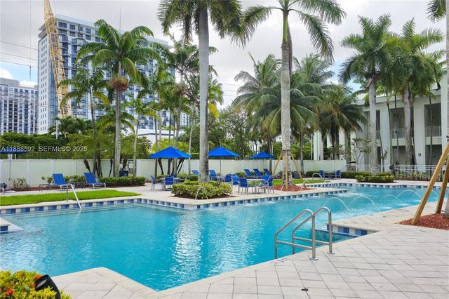 5300 NW 87th Avenue 1212, Doral, FL 33178
