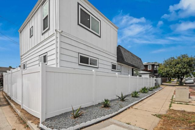 1414 4th St, Coronado, CA 92118