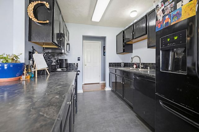 230 Chestnut Lane, Versailles, KY 40383