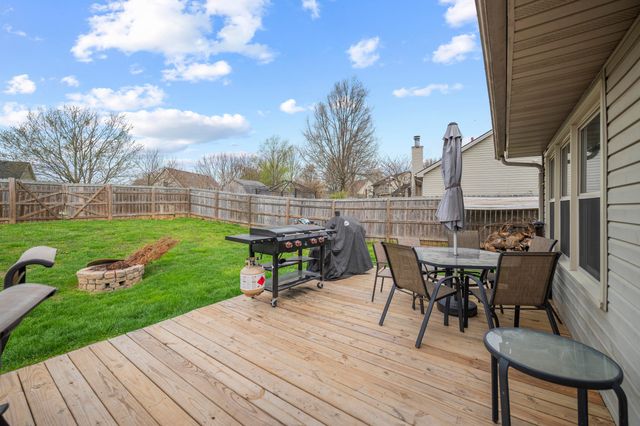 230 Chestnut Lane, Versailles, KY 40383