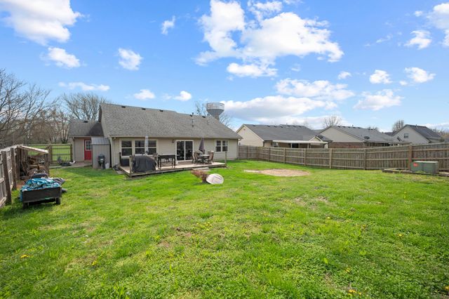 230 Chestnut Lane, Versailles, KY 40383