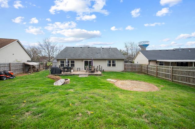 230 Chestnut Lane, Versailles, KY 40383