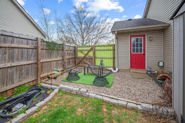 230 Chestnut Lane, Versailles, KY 40383