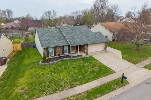 230 Chestnut Lane, Versailles, KY 40383