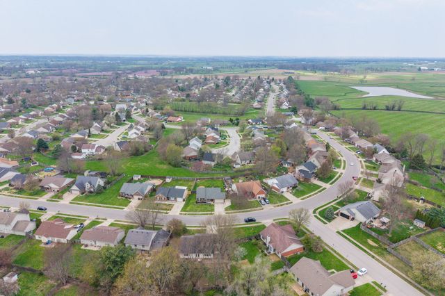 230 Chestnut Lane, Versailles, KY 40383