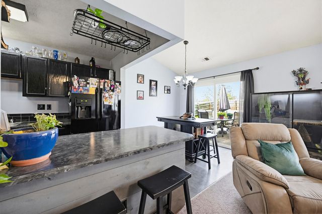 230 Chestnut Lane, Versailles, KY 40383