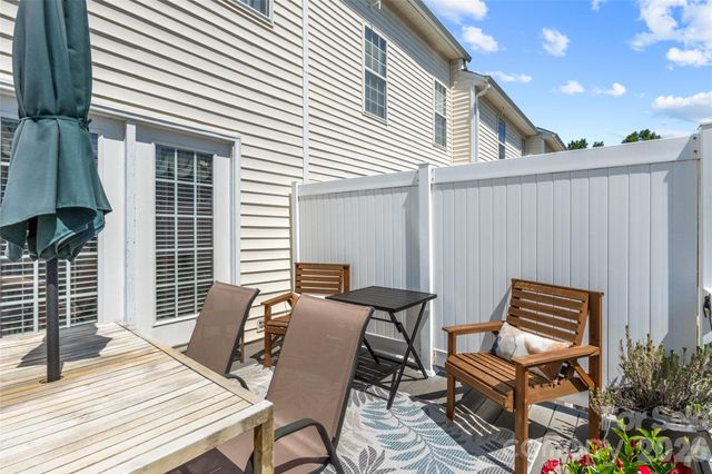 11737 Fiddlers Roof Lane, Charlotte, NC 28277