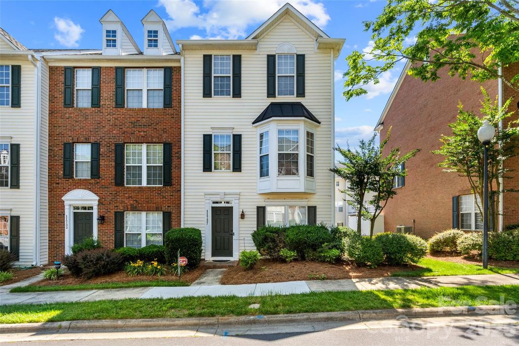 11737 Fiddlers Roof Lane, Charlotte, NC 28277