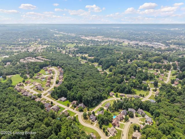 3222 Rolling Oak Blvd, Louisville, KY 40214