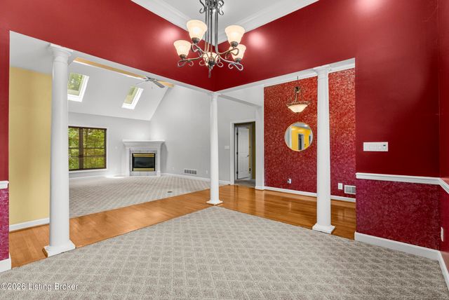 3222 Rolling Oak Blvd, Louisville, KY 40214