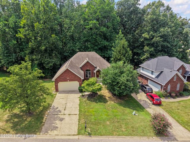 3222 Rolling Oak Blvd, Louisville, KY 40214