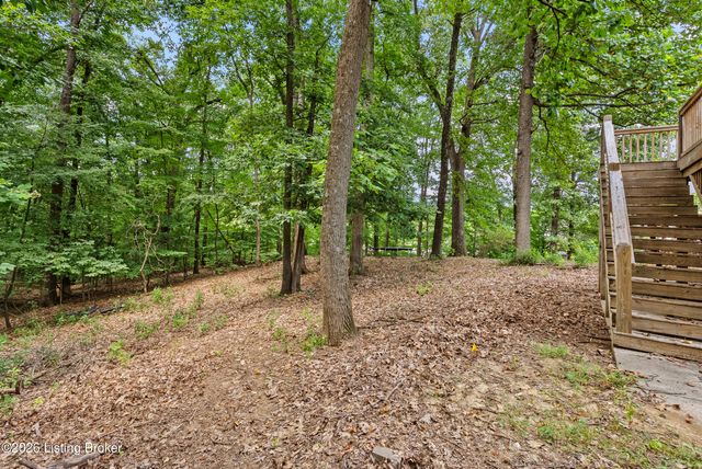 3222 Rolling Oak Blvd, Louisville, KY 40214