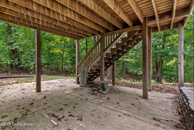3222 Rolling Oak Blvd, Louisville, KY 40214