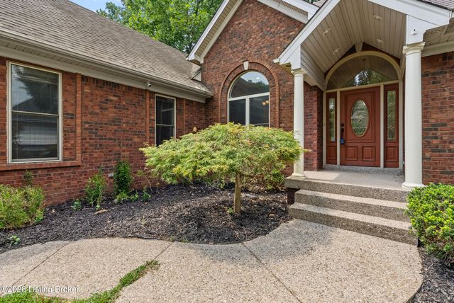 3222 Rolling Oak Blvd, Louisville, KY 40214