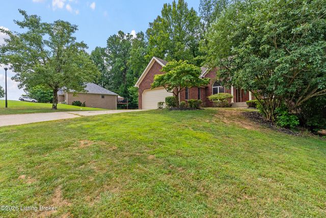 3222 Rolling Oak Blvd, Louisville, KY 40214