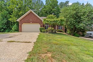 3222 Rolling Oak Blvd, Louisville, KY 40214