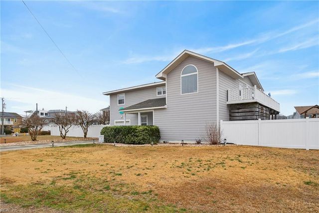 2912 Sand Bend RD, Virginia Beach, VA 23456