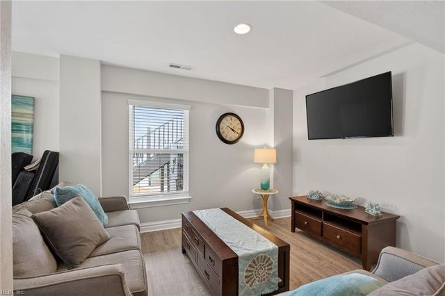 2912 Sand Bend RD, Virginia Beach, VA 23456