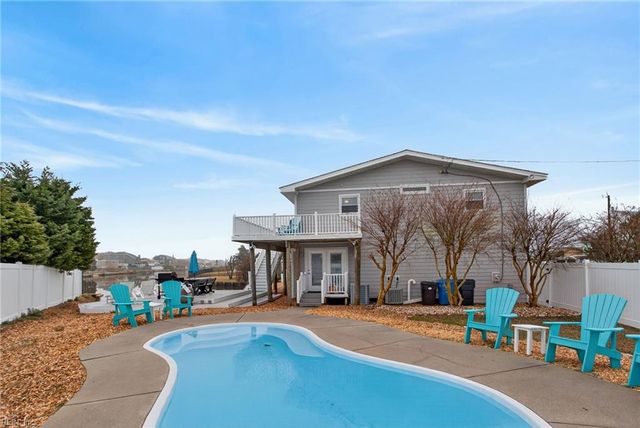 2912 Sand Bend RD, Virginia Beach, VA 23456