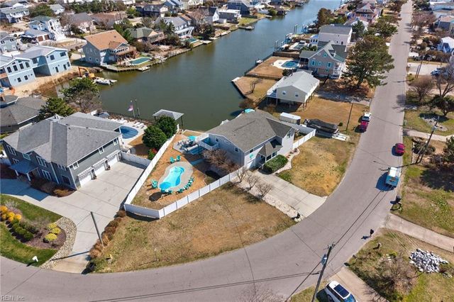 2912 Sand Bend RD, Virginia Beach, VA 23456