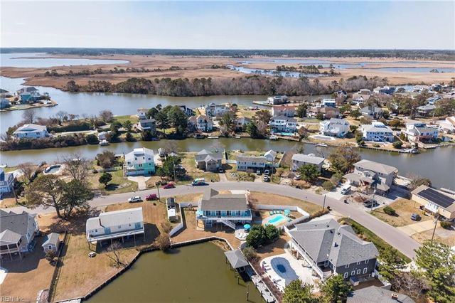 2912 Sand Bend RD, Virginia Beach, VA 23456