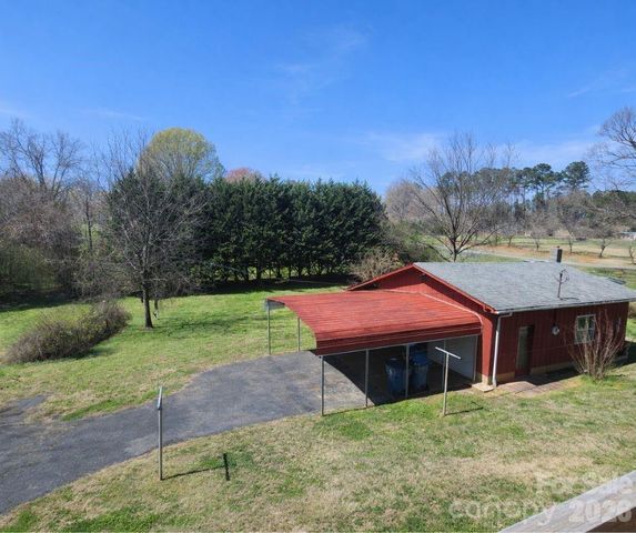 3361 S US 321 Highway, Newton, NC 28658