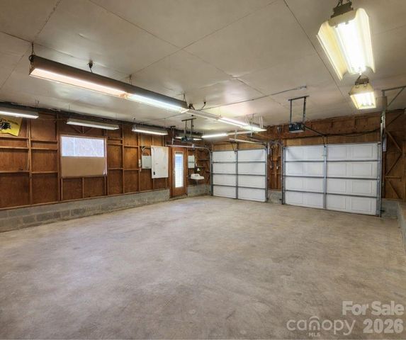 3361 S US 321 Highway, Newton, NC 28658