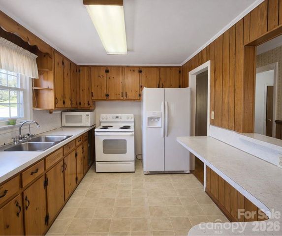 3361 S US 321 Highway, Newton, NC 28658