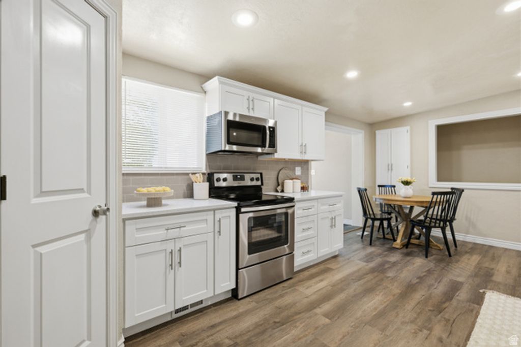 Image 11 of property listing at 1868 W 4840 S, Taylorsville, UT 84123