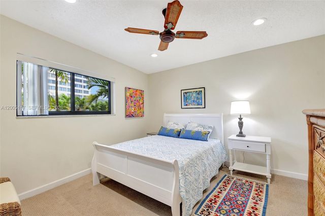 3605 S Ocean Blvd 206, South Palm Beach, FL 33480