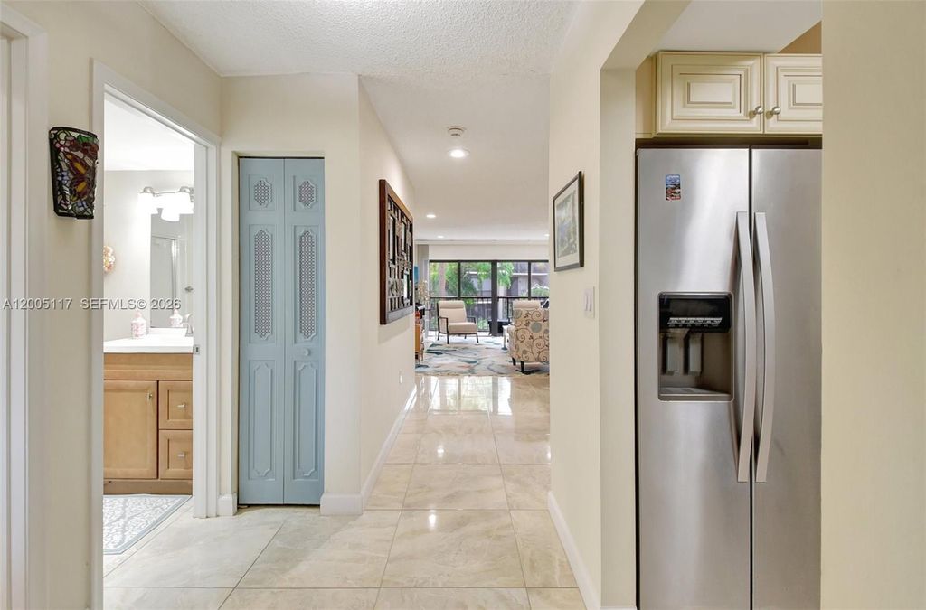 3605 S Ocean Blvd 206, South Palm Beach, FL 33480
