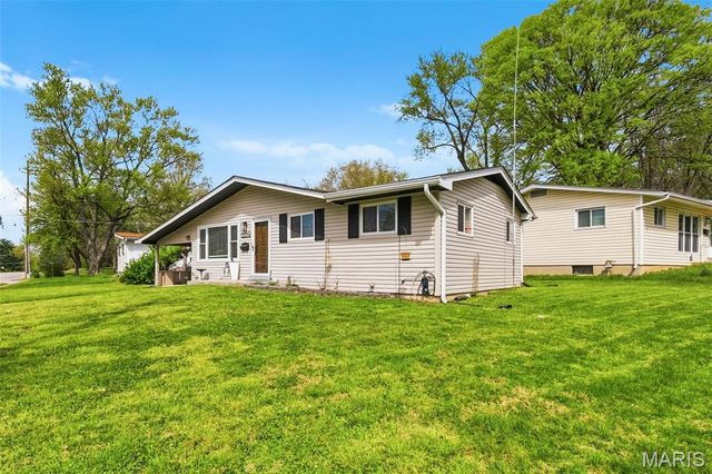 8339 Latty Avenue, Hazelwood, MO 63042