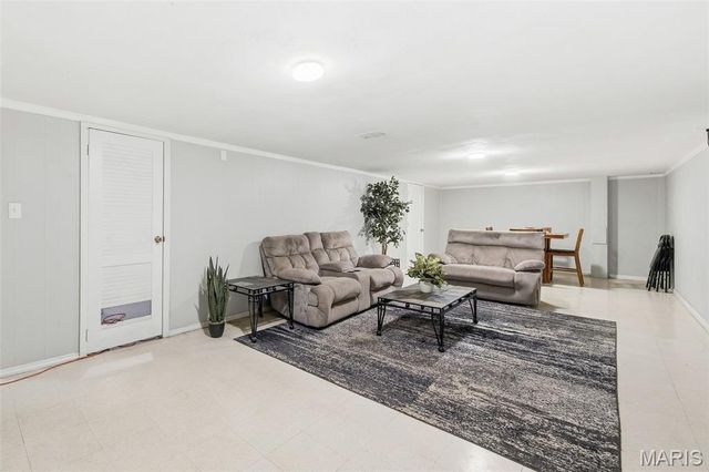 8339 Latty Avenue, Hazelwood, MO 63042