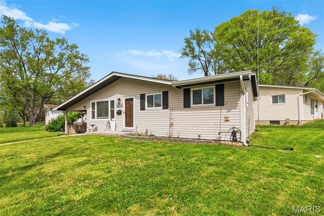 8339 Latty Avenue, Hazelwood, MO 63042