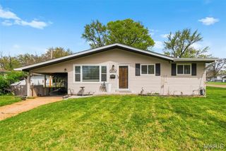 8339 Latty Avenue, Hazelwood, MO 63042