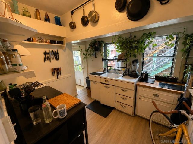 215 Spruce Street, San Diego, CA 92103