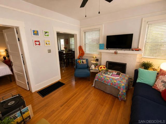215 Spruce Street, San Diego, CA 92103