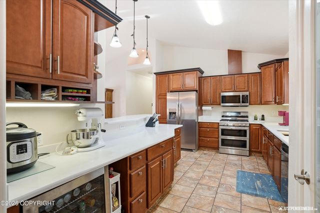 1927 W Destiny Circle, Wasilla, AK 99654